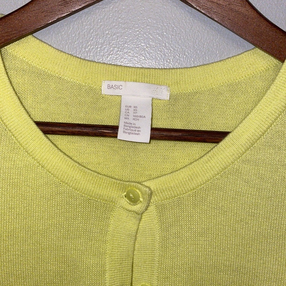 H&M Basic Top - image 3